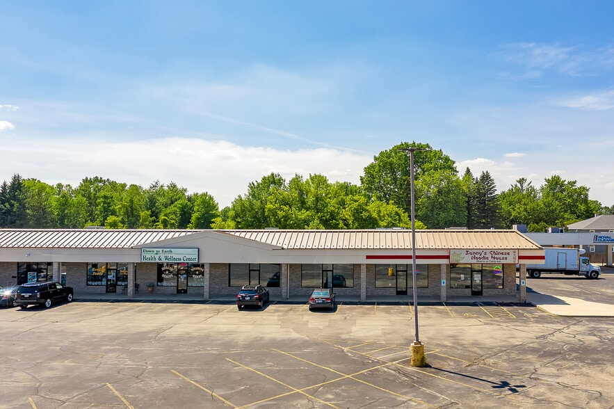 More Photos Of 2331 Velp Ave, Green Bay Unknown For Lease