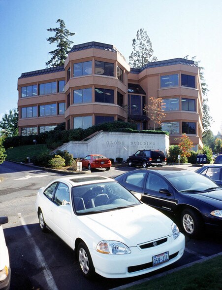 More Photos Of 9725 SE 36th St, Mercer Island Office For Lease