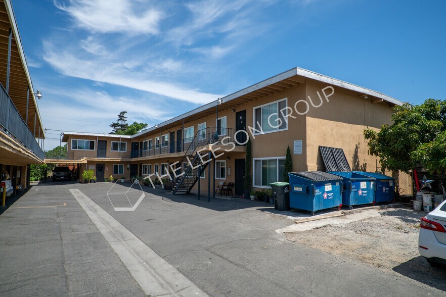 More Photos Of 1003 W Bishop St, Santa Ana Apartments For Sale