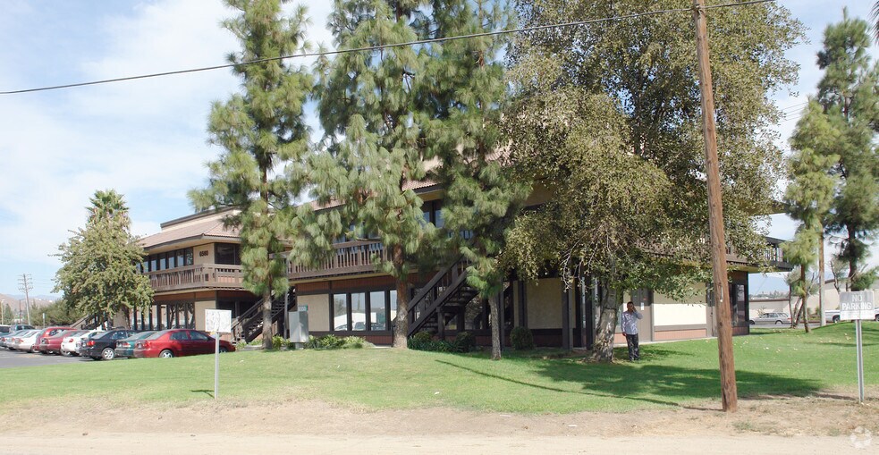More Photos Of 6550 Van Buren Blvd, Riverside Office For Lease