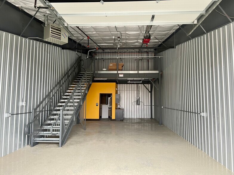 More Photos Of 2000 S 15th St, Laramie Industrial For Lease