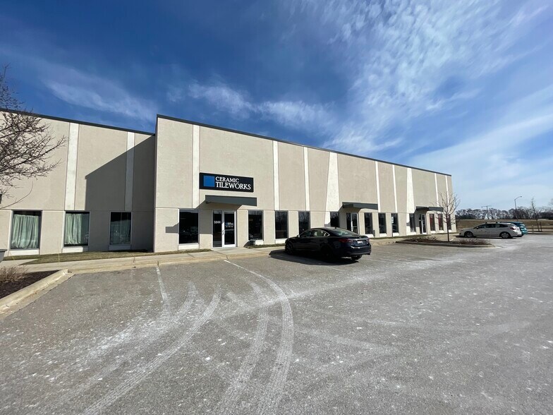 Primary Photo Of 5004-5048 Tradewinds Pky, Madison Unknown For Lease