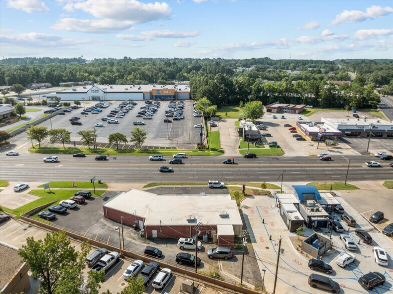 More Photos Of 1816 E Southeast Loop 323, Tyler General Retail For Sale