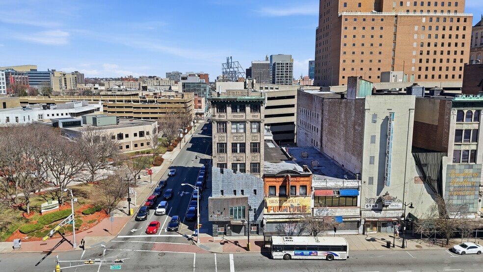 More Photos Of 59 Market St, Newark Office For Sale