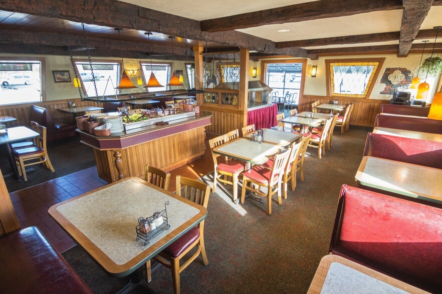 More Photos Of 3161 Teal Rd, Lafayette Restaurant For Lease