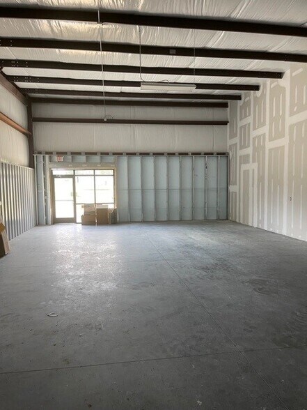 More Photos Of 778 Anne Ln, Aylett Warehouse For Lease