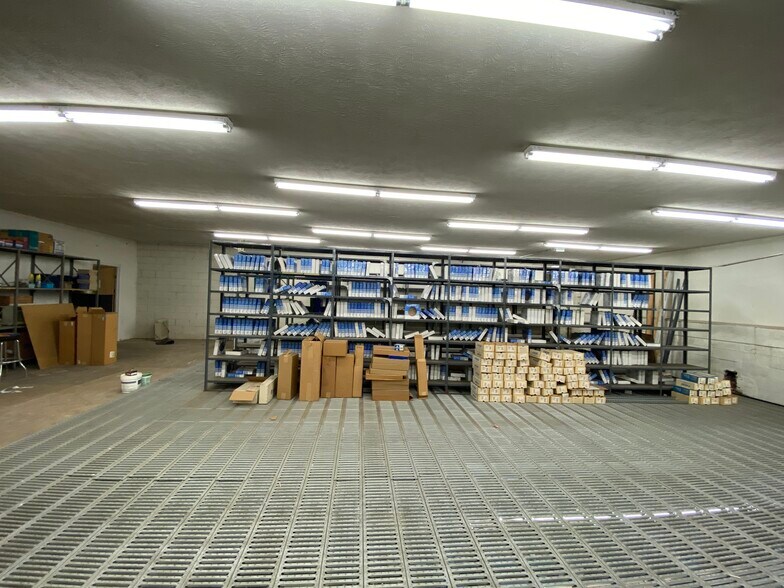 More Photos Of 973 Genesee St, Rochester Auto Repair For Sale