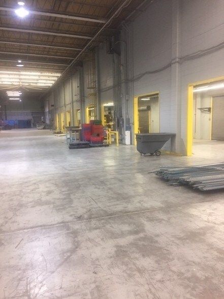 More Photos Of 4714 NE 24th Ave, Amarillo Warehouse For Lease