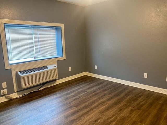 More Photos Of 7648 Broadview Dr, Houston Apartments For Sale