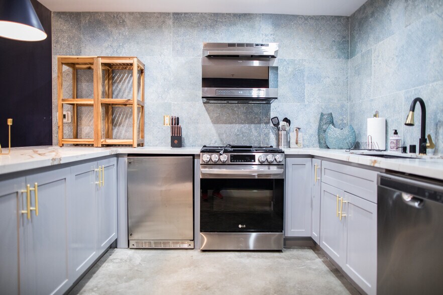 More Photos Of 101 W Mission Blvd, Pomona Office Residential For Sale