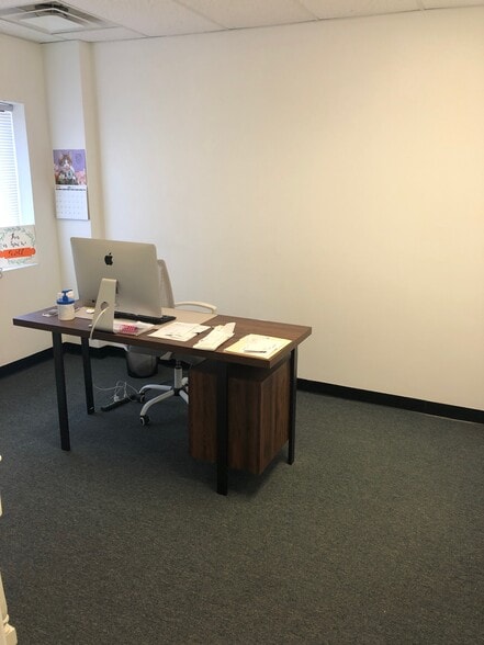 More Photos Of 8120-8144 Flannery Ct, Manassas Warehouse For Lease