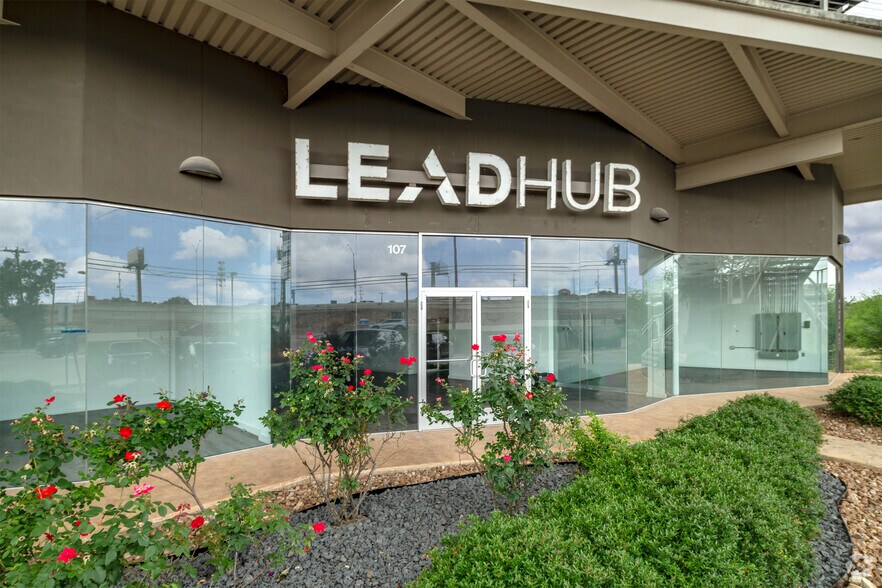 More Photos Of 238 N Loop 1604 E, San Antonio Unknown For Lease