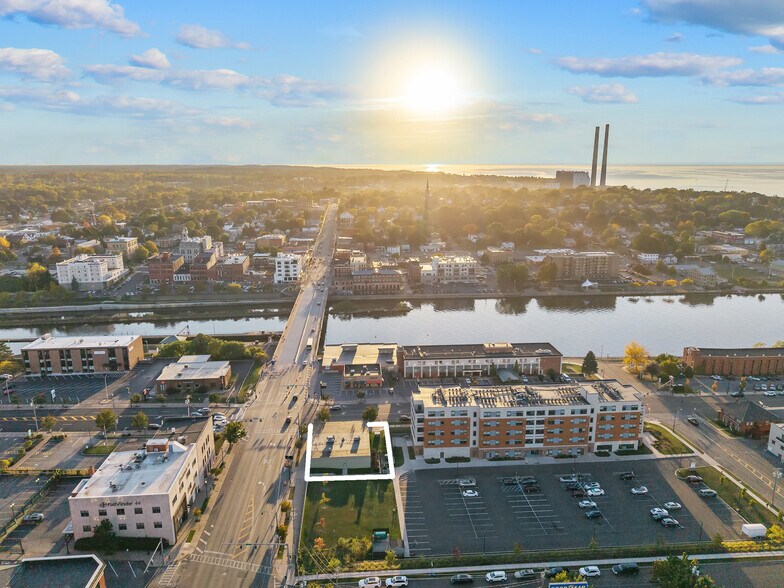 More Photos Of 91 E 1st St, Oswego Office For Sale