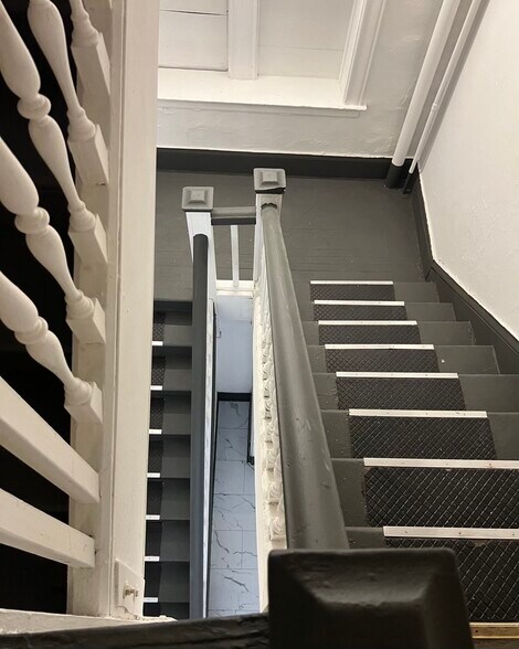 More Photos Of 408 James St, Syracuse Apartments For Sale