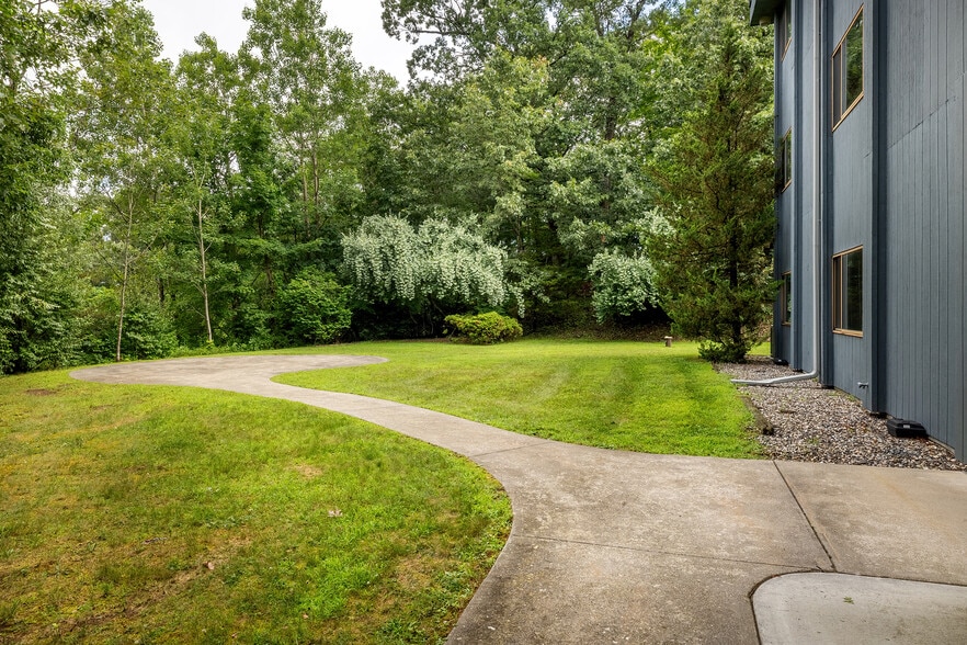 More Photos Of 9 Old Sugar Hollow Rd, Danbury Office For Sale