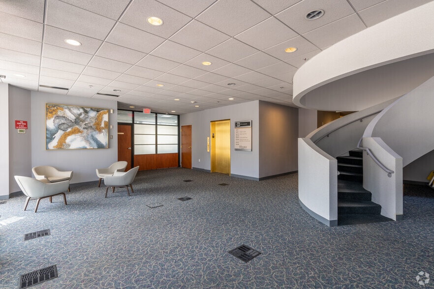 More Photos Of 84 Newbury St, Peabody Office For Lease