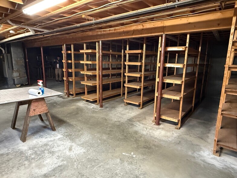 More Photos Of 450 Main St, Chatham Storefront Retail Residential For Lease