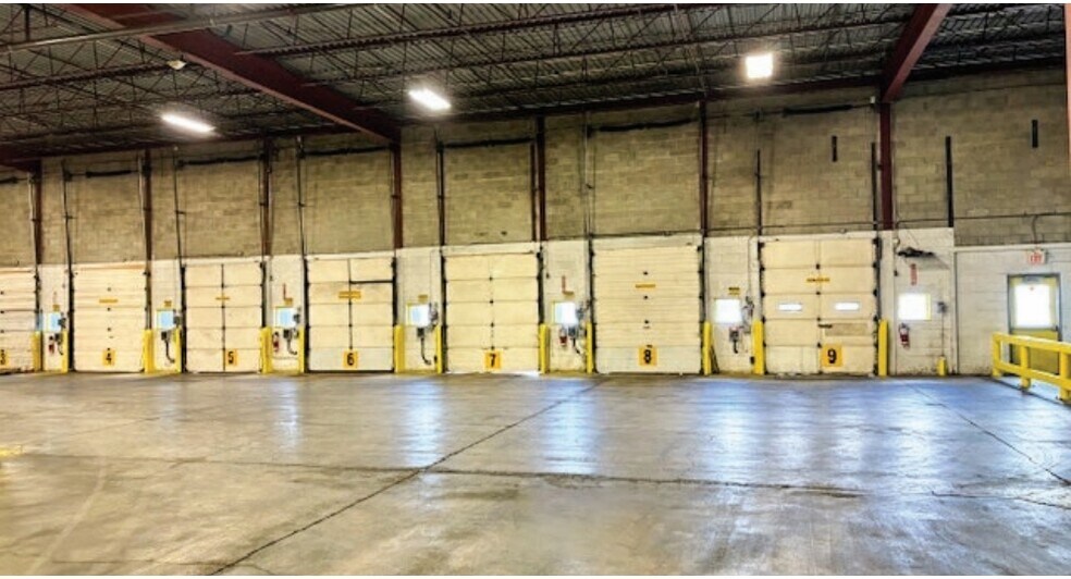 More Photos Of 381 S Edgeware Rd, St Thomas Warehouse For Lease