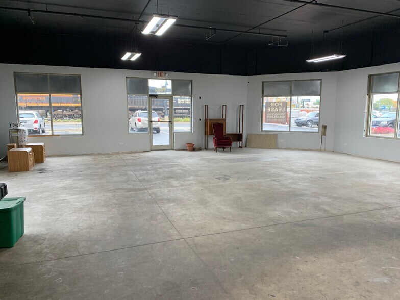 More Photos Of 9660-9684 Franklin Ave, Franklin Park Apartments For Lease