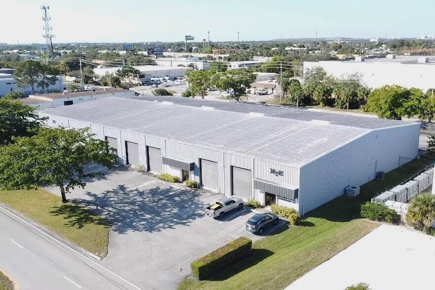 Primary Photo Of 7567-7575 Central Industrial Dr, Riviera Beach Warehouse For Lease