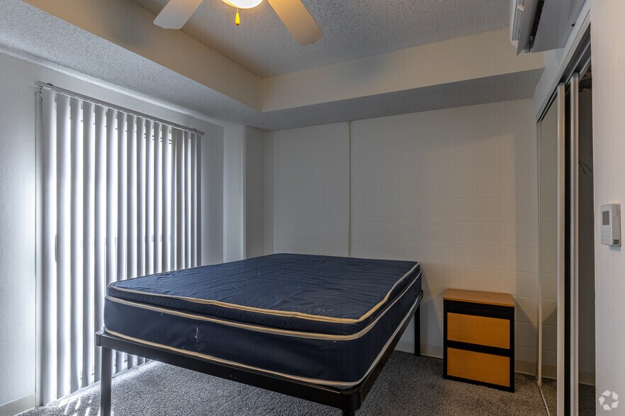More Photos Of 1001 University Ave, Lubbock Apartments For Lease