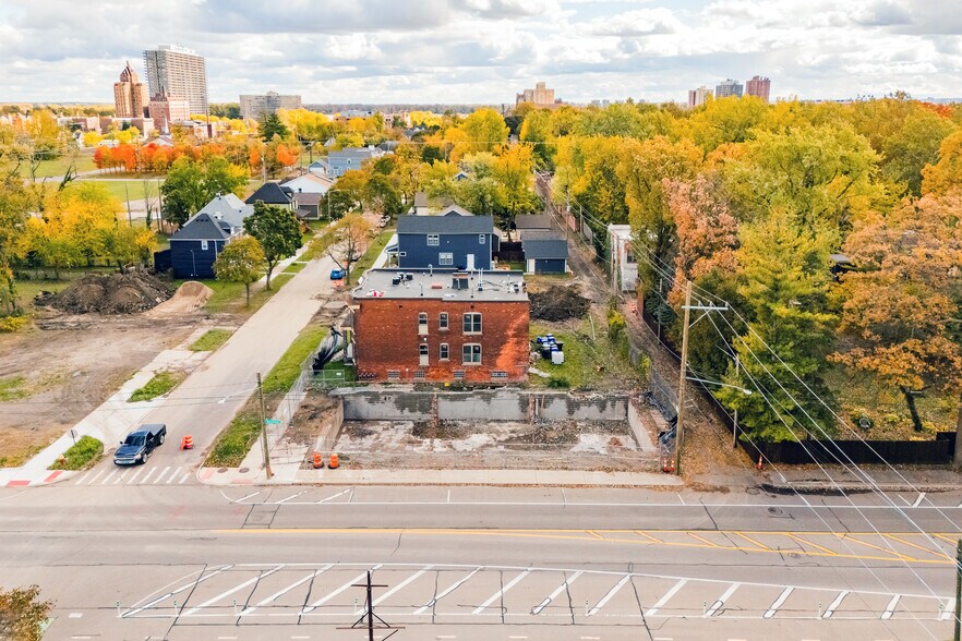 More Photos Of 8646 Kercheval St, Detroit Land For Sale