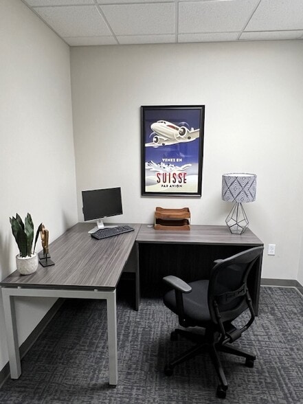 More Photos Of 33 Market Point Dr, Greenville Loft Creative Space For Lease