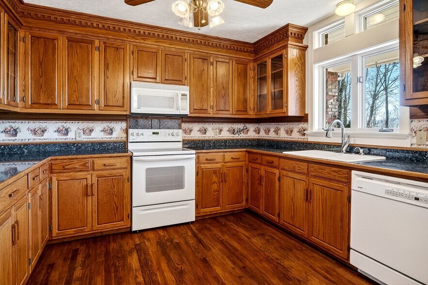 More Photos Of 6211 Rocky Point Rd, Cookeville Specialty For Sale