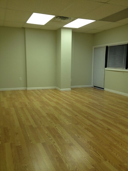 More Photos Of 120 County Rd, Tenafly Coworking Space