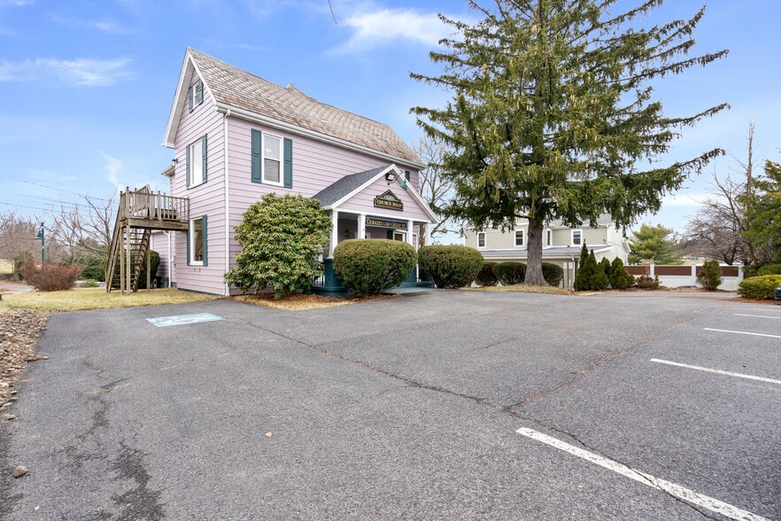 More Photos Of 120 Church Rd, Wexford Office For Lease
