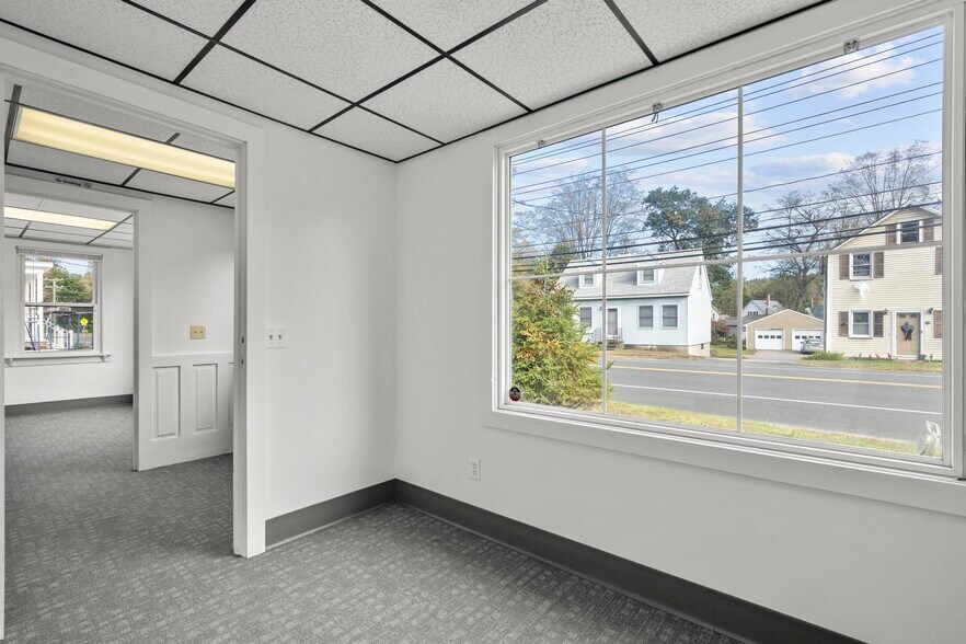 More Photos Of 433 Main St, New Hartford Office Residential For Lease