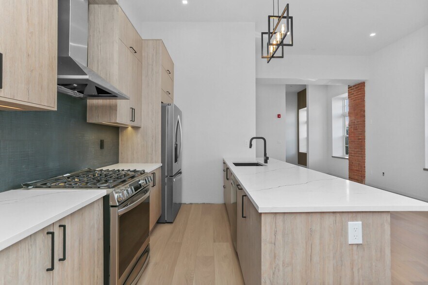 More Photos Of 63 Church St, Greenwich Apartments For Sale