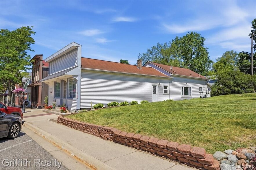 More Photos Of 131 E Main St, Vernon Religious Facility For Sale