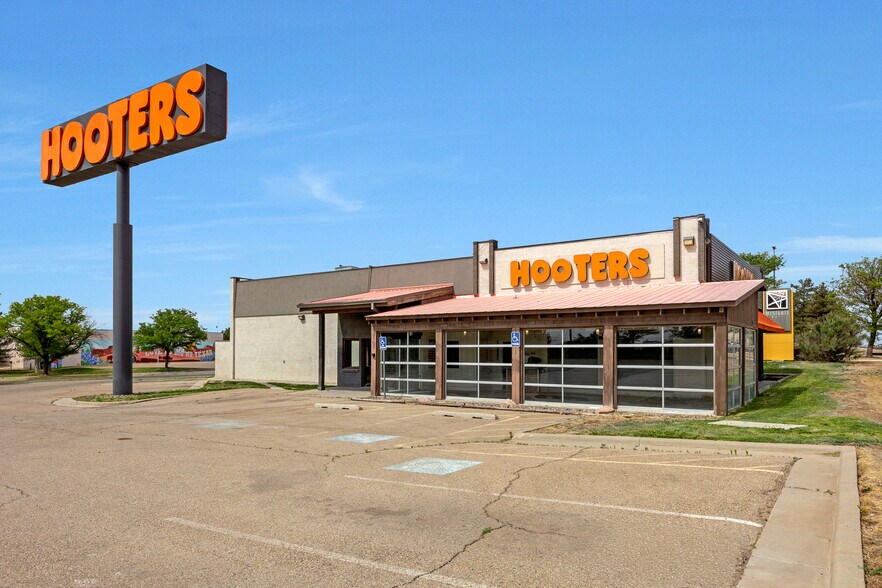 Primary Photo Of 8101 W I-40, Amarillo Restaurant For Lease