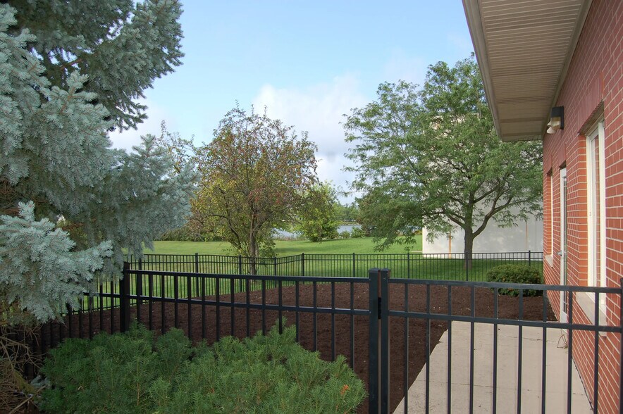 More Photos Of 3691 Darlene Ct, Aurora Office For Lease