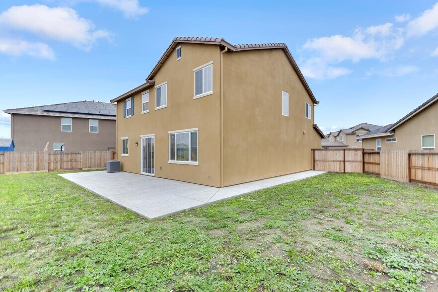 More Photos Of 3600 Pride Way, Stockton Multifamily For Sale