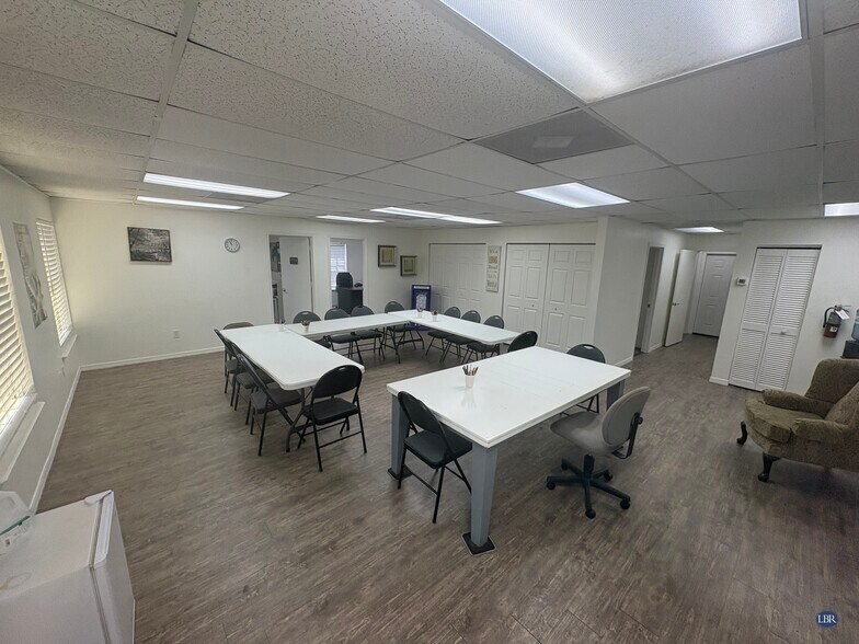 More Photos Of 2800-2850 Lake Washington Rd, Melbourne Medical For Lease