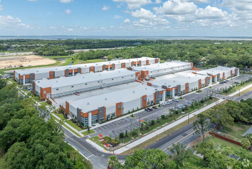 More Photos Of 1290 Ocoee Apopka Rd, Ocoee Unknown For Lease