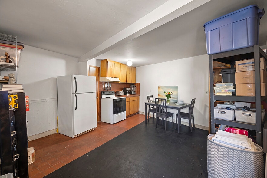 More Photos Of , Oakland Multifamily For Sale