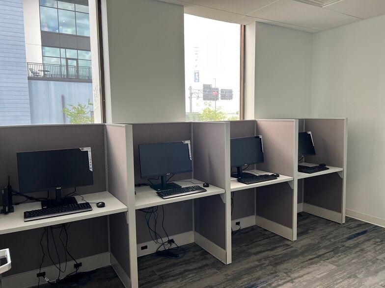 More Photos Of 5405 Diplomat Cir, Orlando Loft Creative Space For Lease