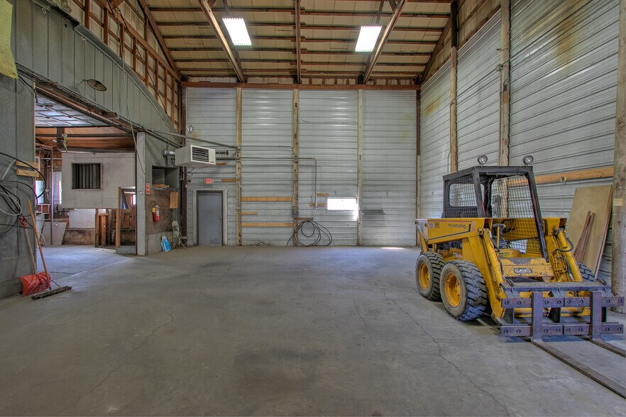 More Photos Of 1895 Frontage Rd, Mora Manufacturing For Sale