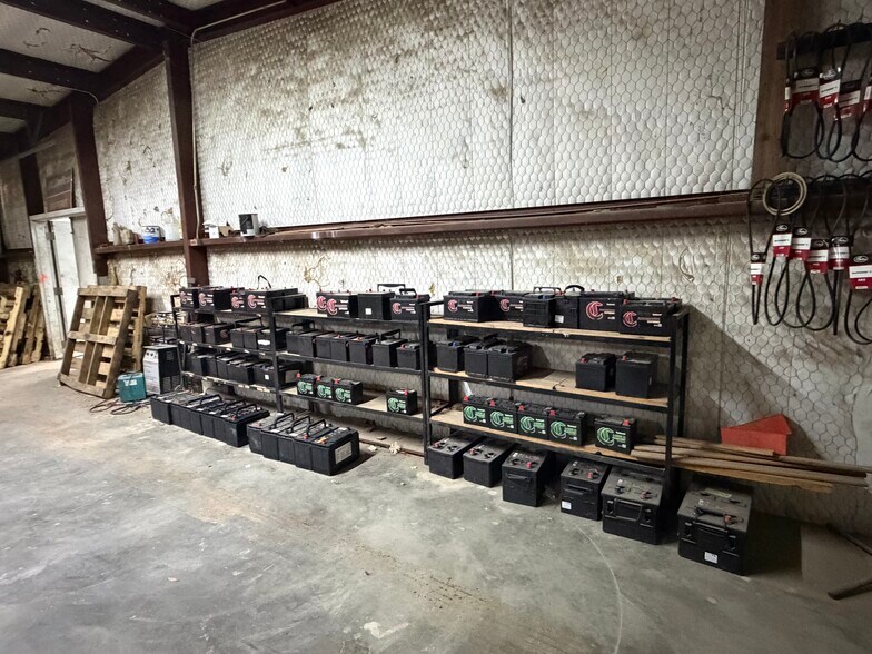 More Photos Of 601 W Lacy St, Palestine General Retail For Sale