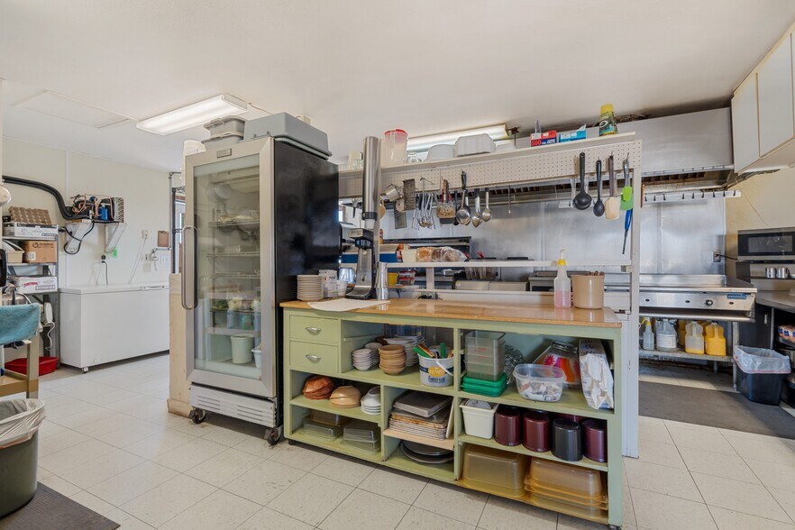 More Photos Of 28534 U.S. 18, Mc Gregor General Retail For Sale