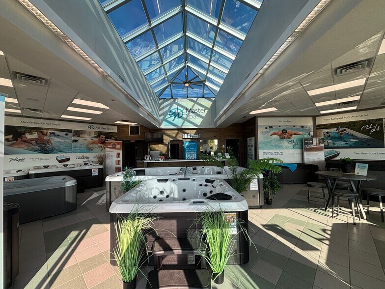 More Photos Of 2929 E Dupont Rd, Fort Wayne Freestanding For Sale