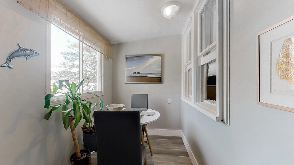 More Photos Of 358 Cartier Av, Sudbury Apartments For Sale