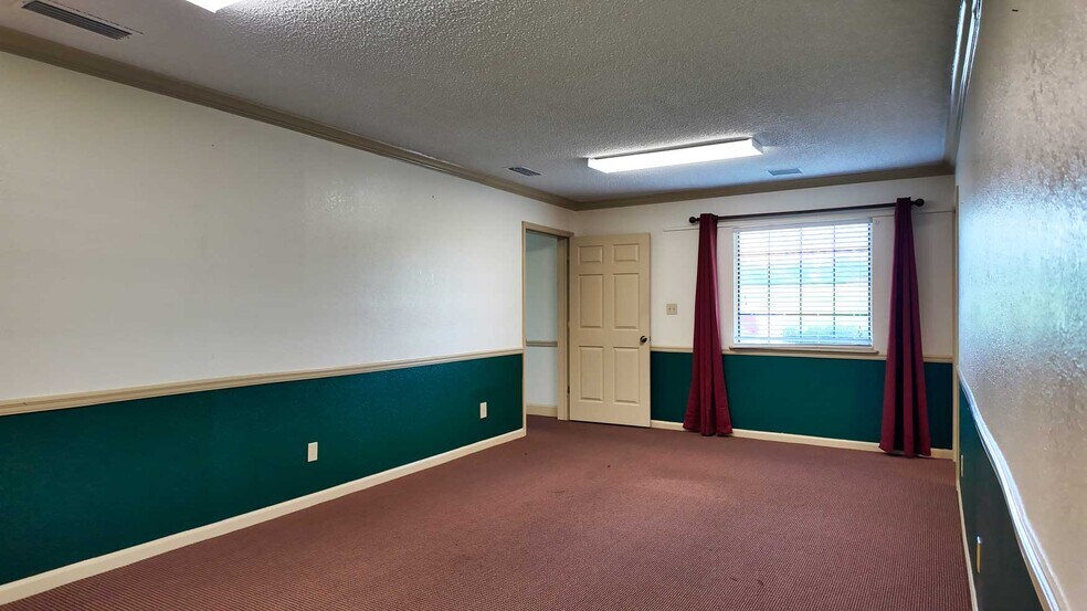 More Photos Of 11763 N Us-319, Thomasville Manufacturing For Sale