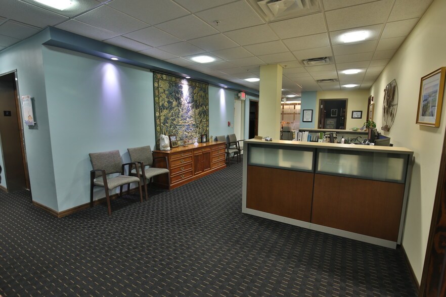 More Photos Of 140 S Atlantic Ave, Ormond Beach Office For Lease