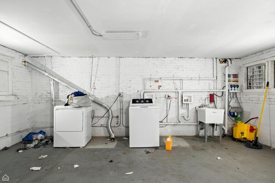 More Photos Of 936 E 80th St, Chicago Apartments For Sale