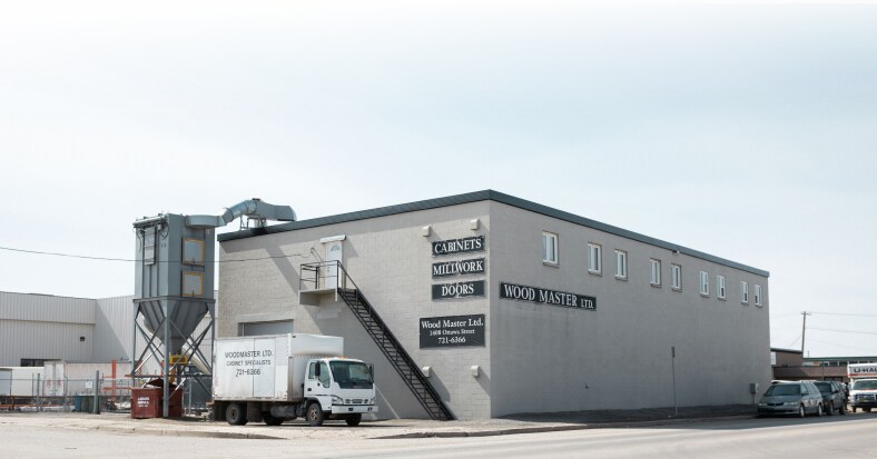 More Photos Of 1408 Ottawa St, Regina Showroom For Sale