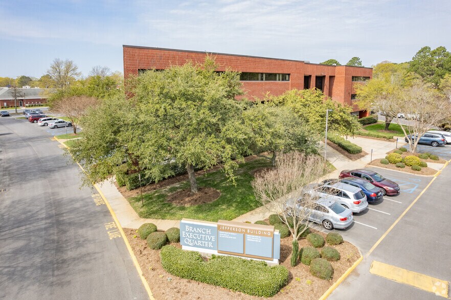 More Photos Of 4016 Raintree Rd, Chesapeake Medical For Lease